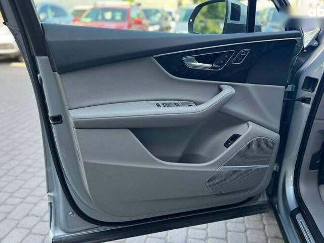 Ауди Ку 7, объемом двигателя 3 л и пробегом 29 тыс. км за 55000 $, фото 6 на Automoto.ua