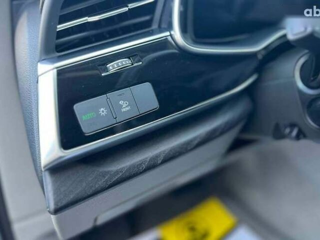 Ауди Ку 7, объемом двигателя 3 л и пробегом 29 тыс. км за 55000 $, фото 12 на Automoto.ua