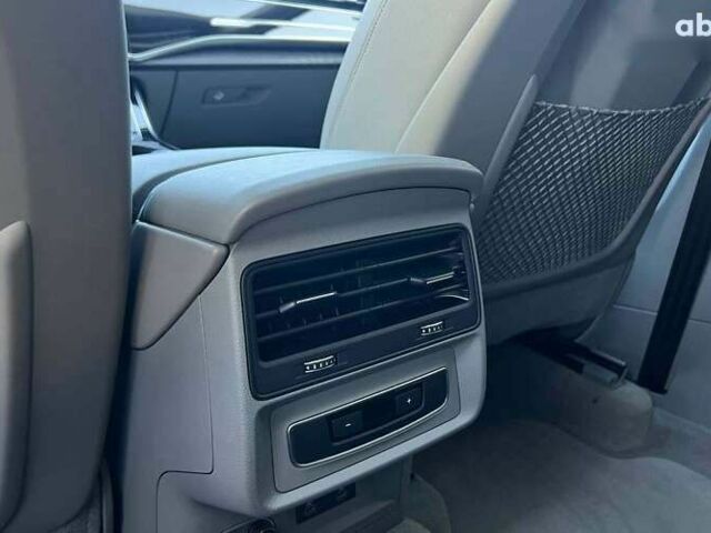 Ауди Ку 7, объемом двигателя 3 л и пробегом 29 тыс. км за 55000 $, фото 28 на Automoto.ua