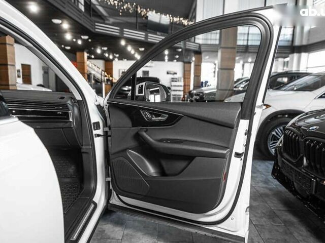 Ауді Ку 7, об'ємом двигуна 2 л та пробігом 45 тис. км за 53900 $, фото 25 на Automoto.ua