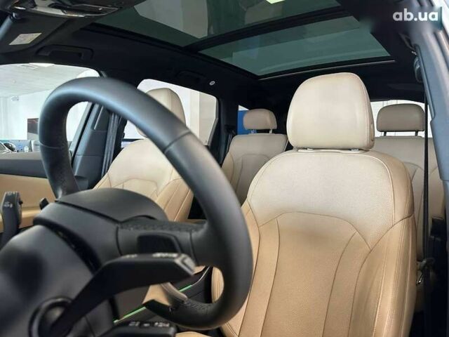 Ауди Ку 7, объемом двигателя 3 л и пробегом 7 тыс. км за 89000 $, фото 14 на Automoto.ua