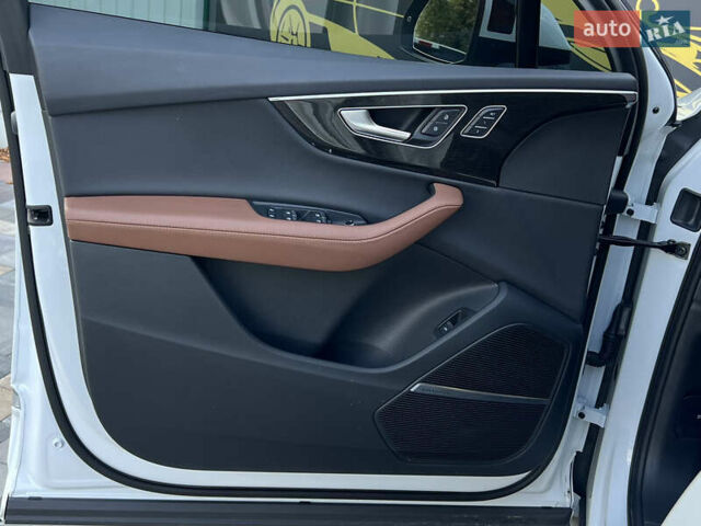 Ауді Ку 7, об'ємом двигуна 3 л та пробігом 25 тис. км за 57200 $, фото 11 на Automoto.ua