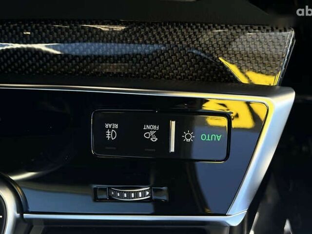 Ауди Ку 7, объемом двигателя 0 л и пробегом 88 тыс. км за 96000 $, фото 16 на Automoto.ua