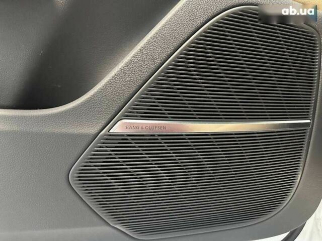 Ауди Ку 7, объемом двигателя 3 л и пробегом 7 тыс. км за 89000 $, фото 12 на Automoto.ua