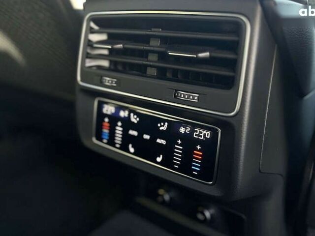 Ауди Ку 7, объемом двигателя 0 л и пробегом 88 тыс. км за 96000 $, фото 28 на Automoto.ua