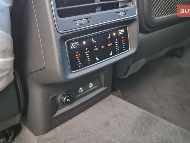 купити нове авто Ауді Ку 7 2025 року від офіційного дилера Порше Захід Ауді фото