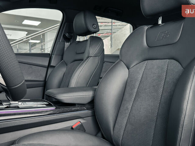 купити нове авто Ауді Ку 7 2025 року від офіційного дилера Порше Захід Ауді фото