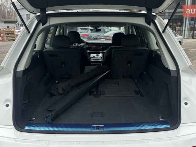 Ауді Ку 7, об'ємом двигуна 1.98 л та пробігом 0 тис. км за 70600 $, фото 12 на Automoto.ua