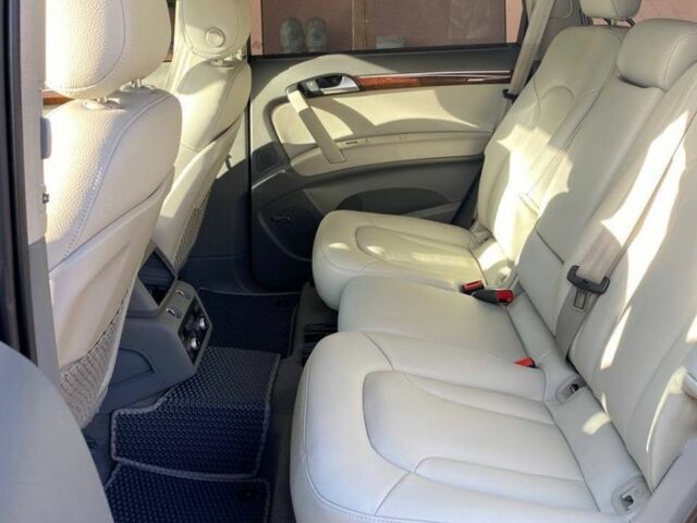 Серый Ауди Ку 7, объемом двигателя 3 л и пробегом 243 тыс. км за 17900 $, фото 5 на Automoto.ua