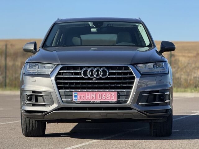 Ауді Ку 7 2017 у Рівному на Automoto.ua Сірий Ауді Ку 7, об'ємом двигуна 2 л та пробігом 210 тис. км за 21300 $, фото 1 на Automoto.ua