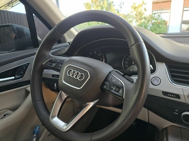 Серый Ауди Ку 7, объемом двигателя 2 л и пробегом 162 тыс. км за 23500 $, фото 9 на Automoto.ua