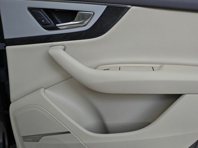 Серый Ауди Ку 7, объемом двигателя 2 л и пробегом 162 тыс. км за 23500 $, фото 20 на Automoto.ua