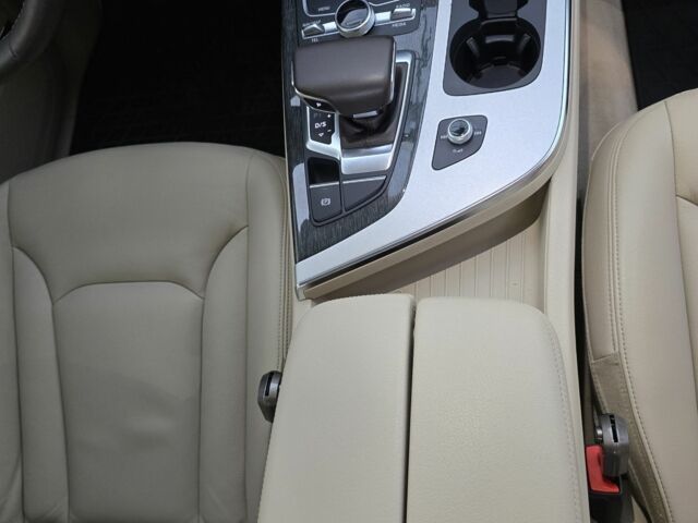 Серый Ауди Ку 7, объемом двигателя 2 л и пробегом 162 тыс. км за 23500 $, фото 14 на Automoto.ua