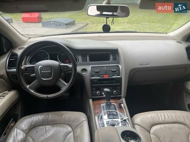 Серый Ауди Ку 7, объемом двигателя 3 л и пробегом 296 тыс. км за 11600 $, фото 6 на Automoto.ua