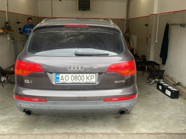 Серый Ауди Ку 7, объемом двигателя 3 л и пробегом 1 тыс. км за 10000 $, фото 18 на Automoto.ua