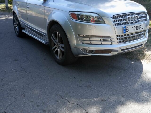 Серый Ауди Ку 7, объемом двигателя 4.2 л и пробегом 216 тыс. км за 10799 $, фото 1 на Automoto.ua