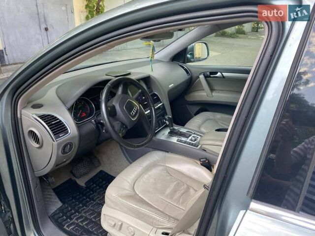 Серый Ауди Ку 7, объемом двигателя 2.97 л и пробегом 320 тыс. км за 13200 $, фото 9 на Automoto.ua
