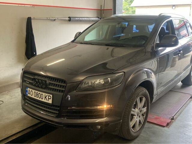 Серый Ауди Ку 7, объемом двигателя 3 л и пробегом 1 тыс. км за 10000 $, фото 1 на Automoto.ua