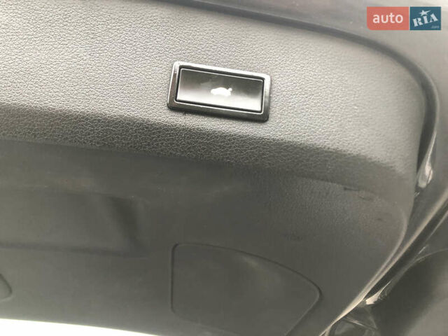 Серый Ауди Ку 7, объемом двигателя 2.97 л и пробегом 260 тыс. км за 13600 $, фото 9 на Automoto.ua