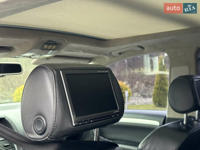 Сірий Ауді Ку 7, об'ємом двигуна 4.2 л та пробігом 360 тис. км за 7499 $, фото 11 на Automoto.ua