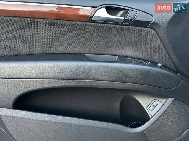 Сірий Ауді Ку 7, об'ємом двигуна 4.16 л та пробігом 250 тис. км за 9900 $, фото 17 на Automoto.ua