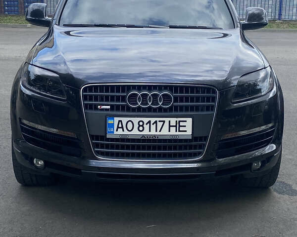 Ауди Ку 7 2006 в Хусте на Automoto.ua Серый Ауди Ку 7, объемом двигателя 3 л и пробегом 270 тыс. км за 15000 $, фото 1 на Automoto.ua