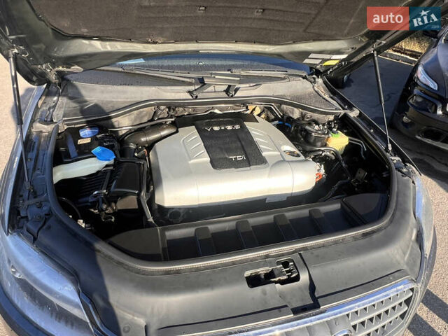 Серый Ауди Ку 7, объемом двигателя 3 л и пробегом 350 тыс. км за 10990 $, фото 15 на Automoto.ua