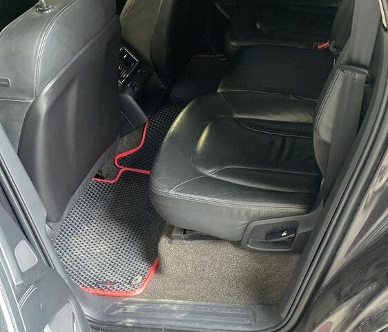 Серый Ауди Ку 7, объемом двигателя 3 л и пробегом 1 тыс. км за 10000 $, фото 11 на Automoto.ua