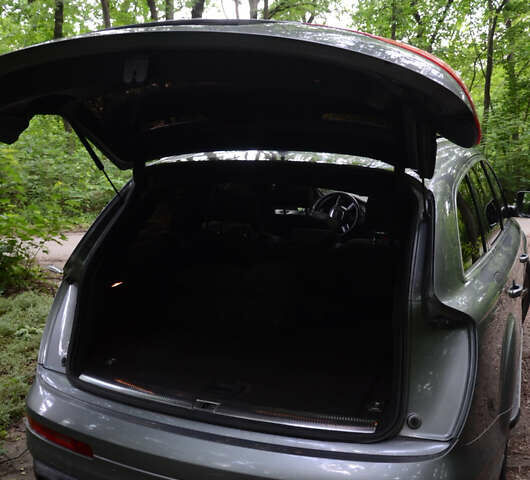 Сірий Ауді Ку 7, об'ємом двигуна 2.99 л та пробігом 316 тис. км за 12600 $, фото 11 на Automoto.ua