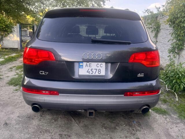 Сірий Ауді Ку 7, об'ємом двигуна 4.2 л та пробігом 230 тис. км за 9000 $, фото 5 на Automoto.ua