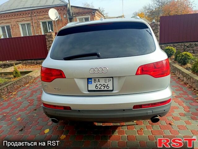 Ауді Ку 7 2006 у Малой Виске на Automoto.ua Сірий Ауді Ку 7, об'ємом двигуна 4.2 л та пробігом 200 тис. км за 8500 $, фото 6 на Automoto.ua