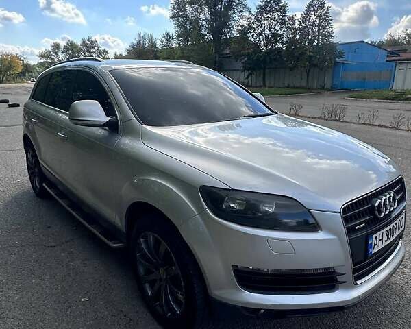 Сірий Ауді Ку 7, об'ємом двигуна 2.97 л та пробігом 331 тис. км за 13999 $, фото 2 на Automoto.ua