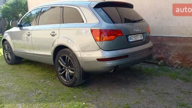 Серый Ауди Ку 7, объемом двигателя 3 л и пробегом 296 тыс. км за 12500 $, фото 5 на Automoto.ua