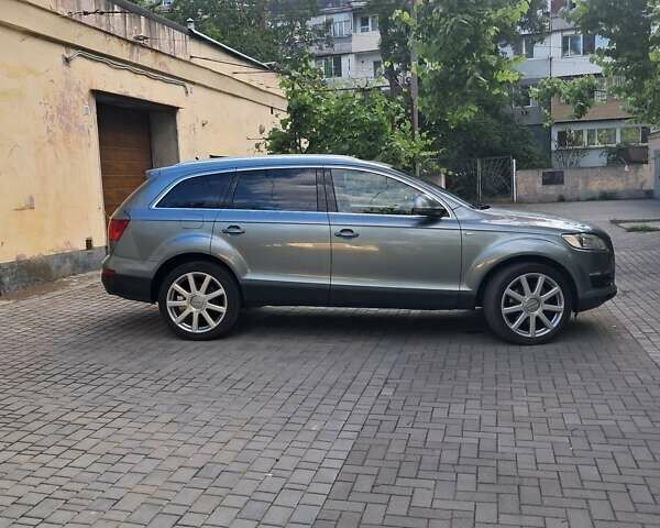 Серый Ауди Ку 7, объемом двигателя 2.97 л и пробегом 320 тыс. км за 13200 $, фото 18 на Automoto.ua