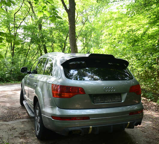 Сірий Ауді Ку 7, об'ємом двигуна 2.99 л та пробігом 316 тис. км за 12600 $, фото 4 на Automoto.ua