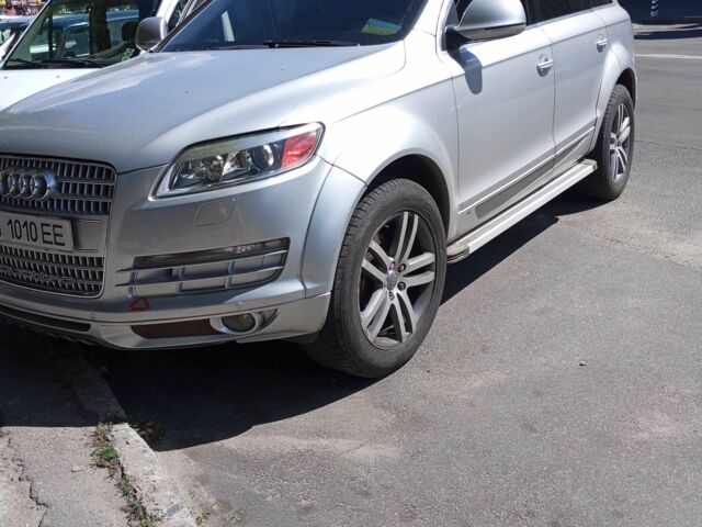 Серый Ауди Ку 7, объемом двигателя 4.2 л и пробегом 216 тыс. км за 10799 $, фото 3 на Automoto.ua