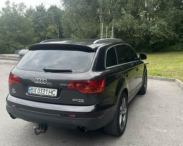 Серый Ауди Ку 7, объемом двигателя 3 л и пробегом 296 тыс. км за 11600 $, фото 1 на Automoto.ua