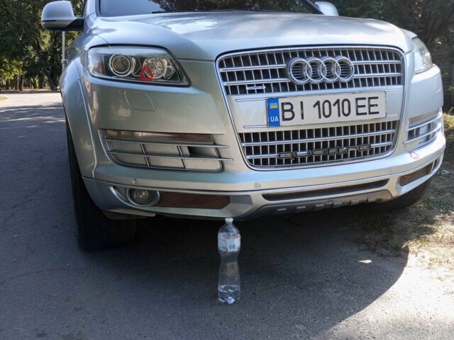 Серый Ауди Ку 7, объемом двигателя 4.2 л и пробегом 216 тыс. км за 10799 $, фото 2 на Automoto.ua