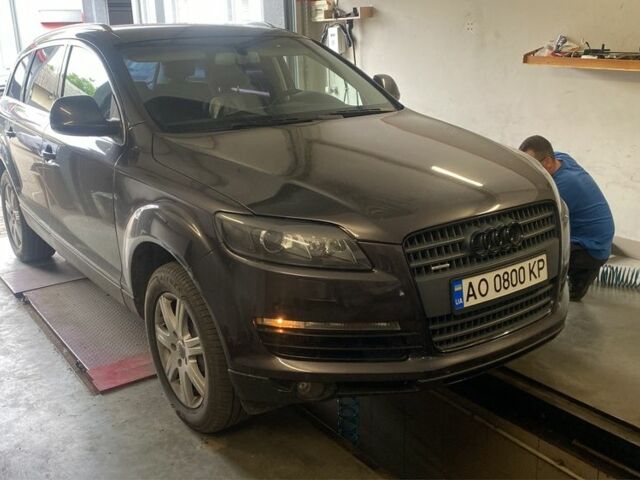 Серый Ауди Ку 7, объемом двигателя 3 л и пробегом 1 тыс. км за 10000 $, фото 17 на Automoto.ua