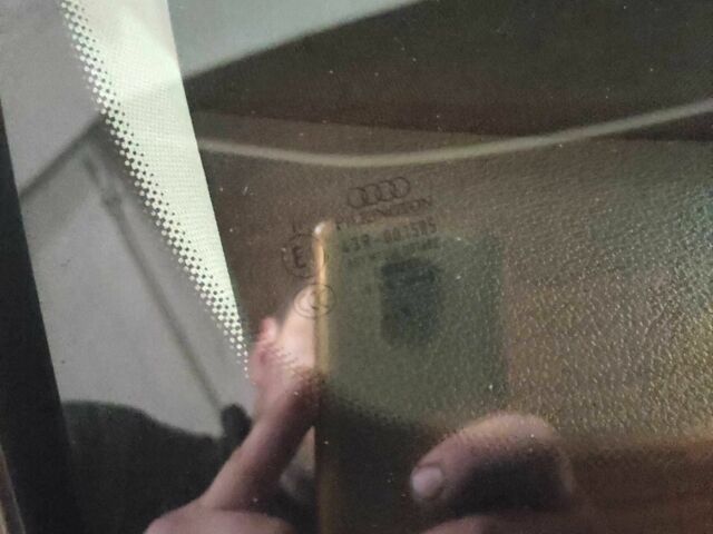 Серый Ауди Ку 7, объемом двигателя 4.2 л и пробегом 265 тыс. км за 11700 $, фото 11 на Automoto.ua