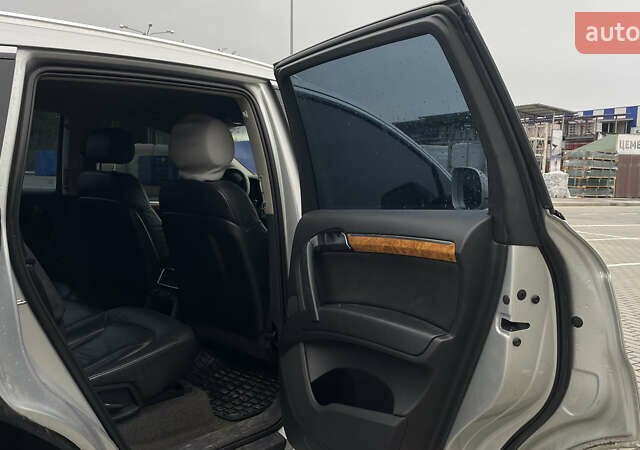Серый Ауди Ку 7, объемом двигателя 3 л и пробегом 268 тыс. км за 12800 $, фото 15 на Automoto.ua
