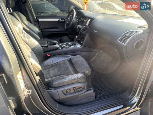 Серый Ауди Ку 7, объемом двигателя 3 л и пробегом 350 тыс. км за 10990 $, фото 7 на Automoto.ua
