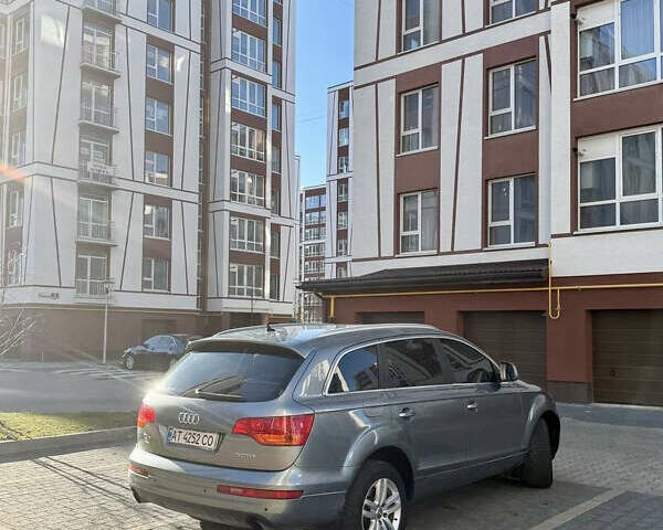 Серый Ауди Ку 7, объемом двигателя 3 л и пробегом 322 тыс. км за 12500 $, фото 2 на Automoto.ua