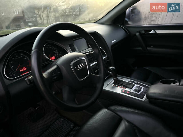 Серый Ауди Ку 7, объемом двигателя 4.16 л и пробегом 359 тыс. км за 7499 $, фото 8 на Automoto.ua