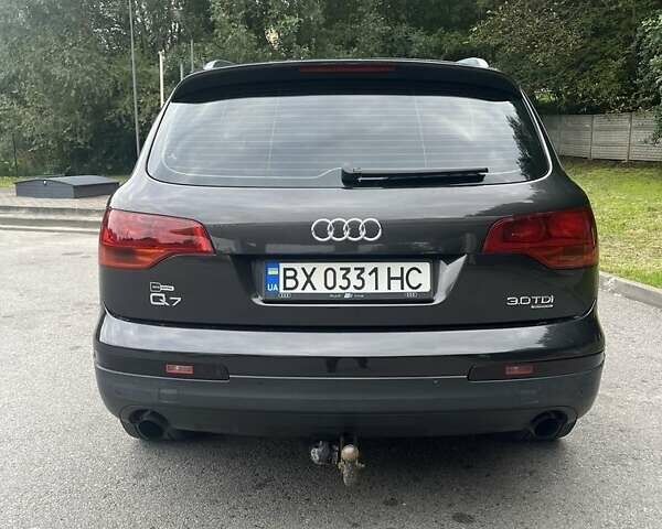 Серый Ауди Ку 7, объемом двигателя 3 л и пробегом 296 тыс. км за 11600 $, фото 4 на Automoto.ua