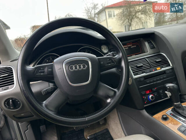 Сірий Ауді Ку 7, об'ємом двигуна 4.21 л та пробігом 254 тис. км за 6850 $, фото 12 на Automoto.ua
