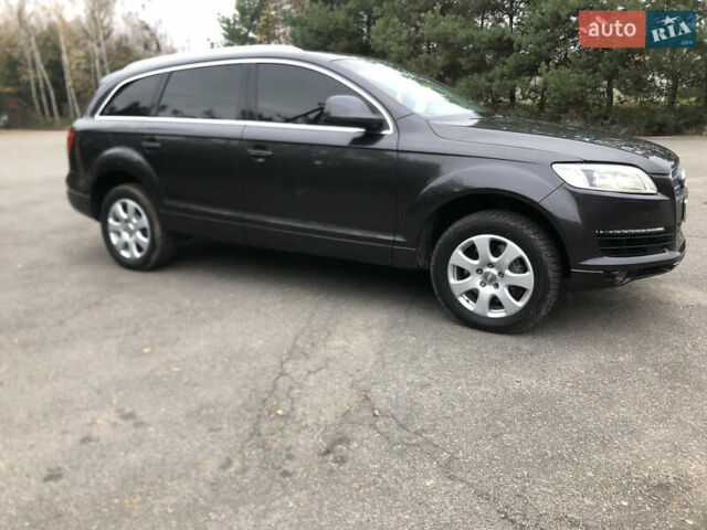 Серый Ауди Ку 7, объемом двигателя 2.97 л и пробегом 260 тыс. км за 13600 $, фото 2 на Automoto.ua