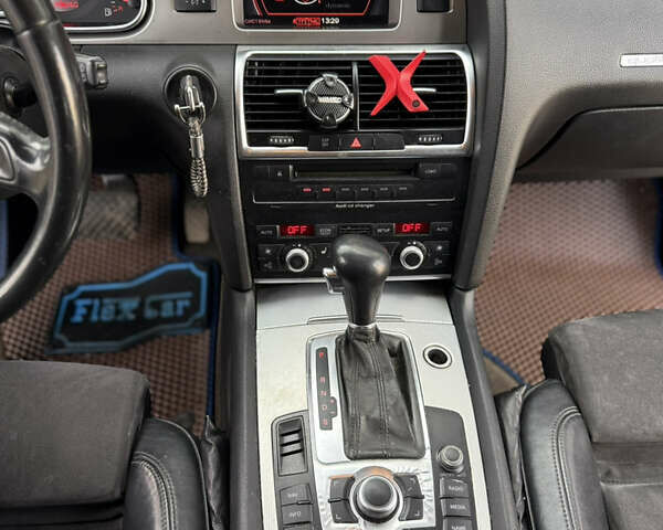 Серый Ауди Ку 7, объемом двигателя 3 л и пробегом 298 тыс. км за 12500 $, фото 53 на Automoto.ua