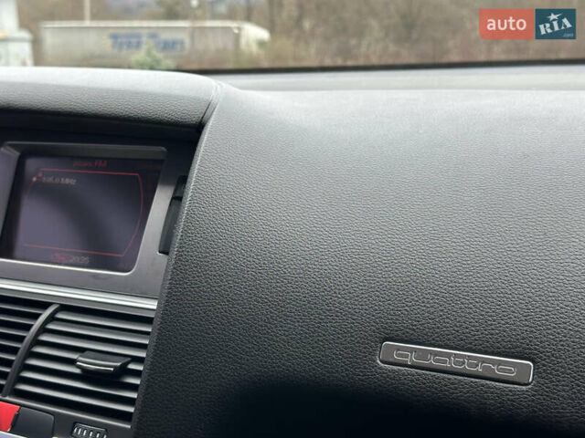 Сірий Ауді Ку 7, об'ємом двигуна 4.2 л та пробігом 360 тис. км за 7499 $, фото 17 на Automoto.ua