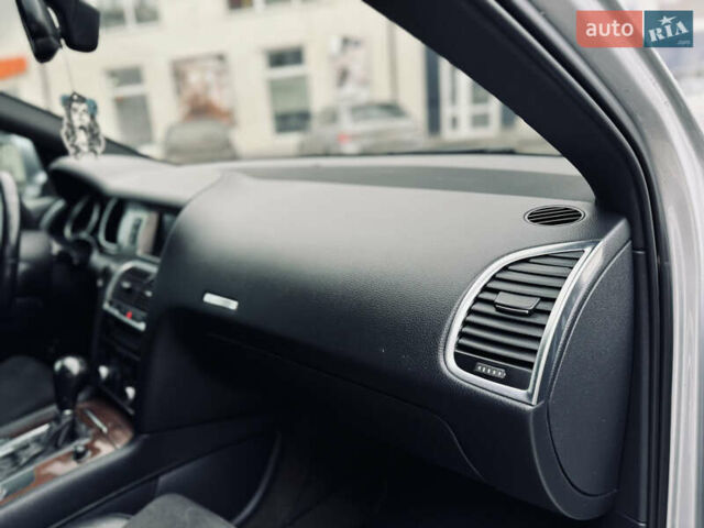 Сірий Ауді Ку 7, об'ємом двигуна 3 л та пробігом 388 тис. км за 10850 $, фото 33 на Automoto.ua